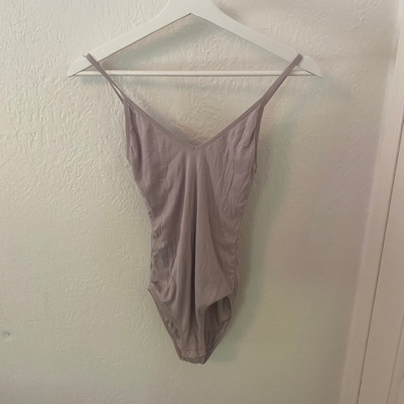 Aritzia Talula bodysuit - Picture 2 of 6